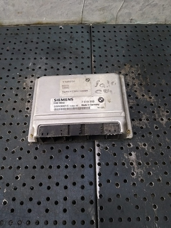 Ecu calculator motor 3.0 b bmw x5 e53 7519308 5wk90015