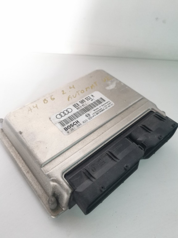 ECU / calculator motor Audi A4 B6 2.4 i 8E0 909 552 N