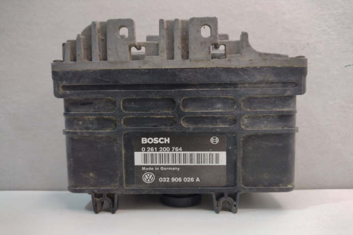 ECU Calculator Motor Bosch 032906026A / 032 906 026 A / 0261200764 Volkswagen VW Vento [1992 - 1998]