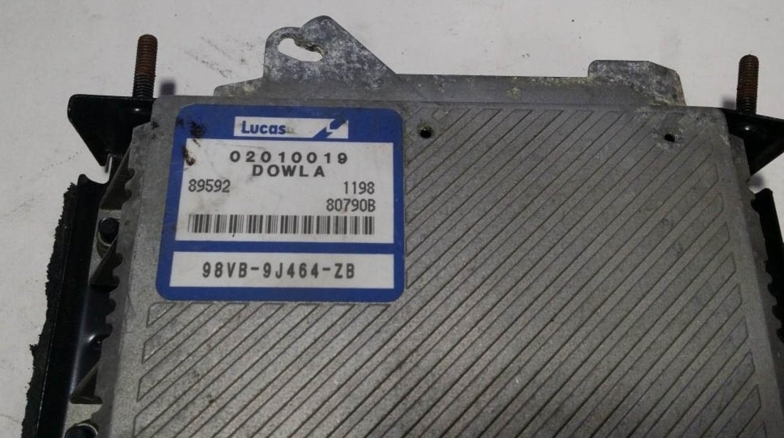 ECU Calculator motor Ford Transit 2.5TD 98VB-9J464-ZB LUCAS 02010019