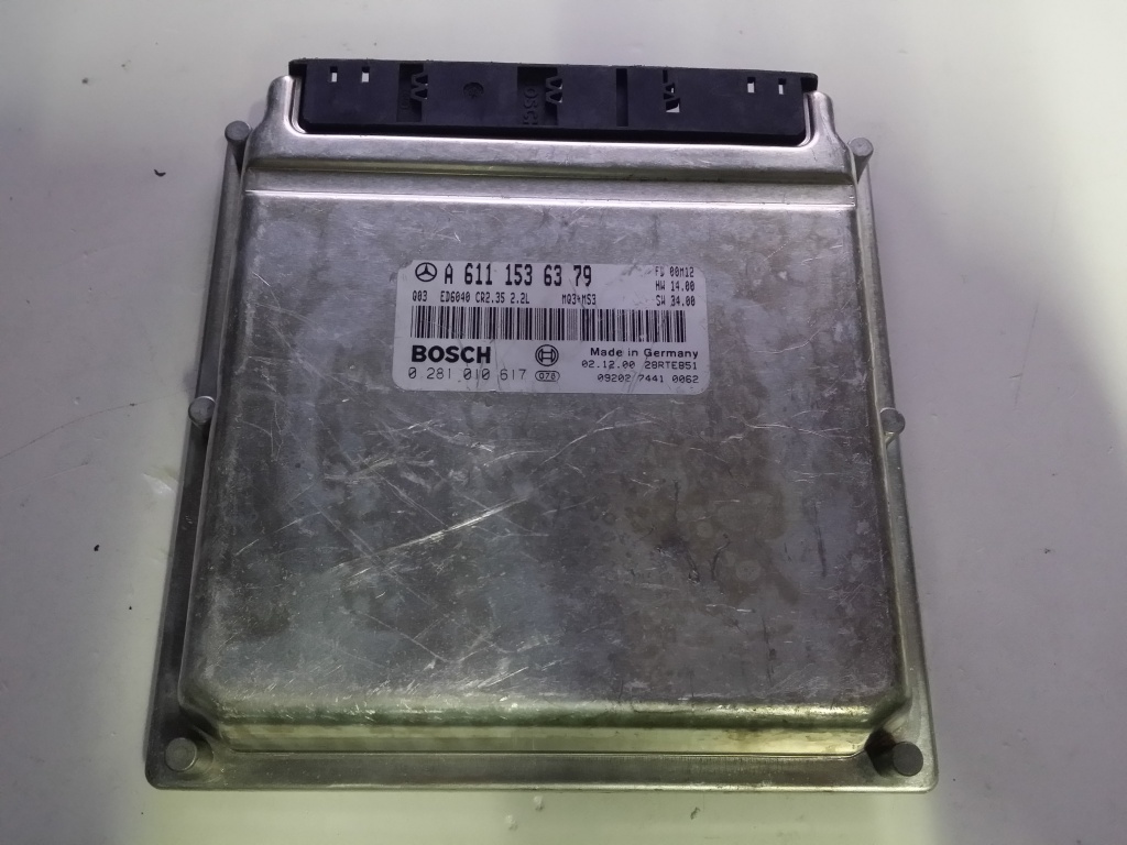 ECU Calculator motor Mercedes Sprinter 2.2 CDI A6111536379 0281010617