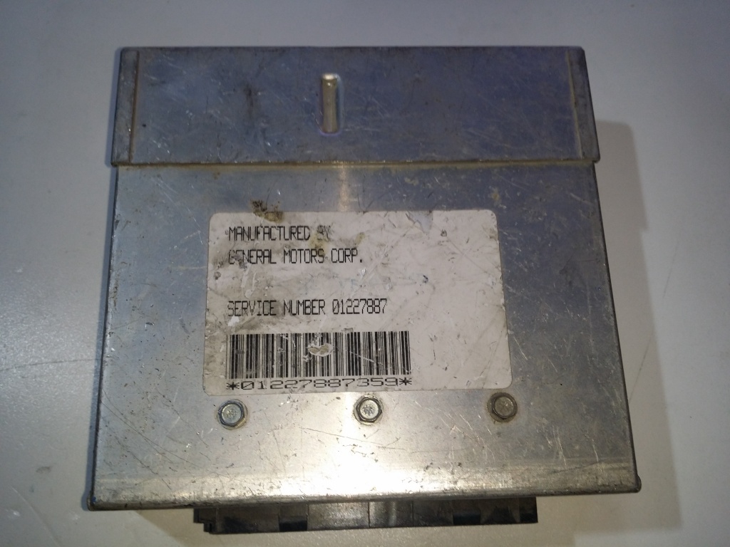 ECU Calculator motor Opel Kadett 1.6 01227887 C16NZ