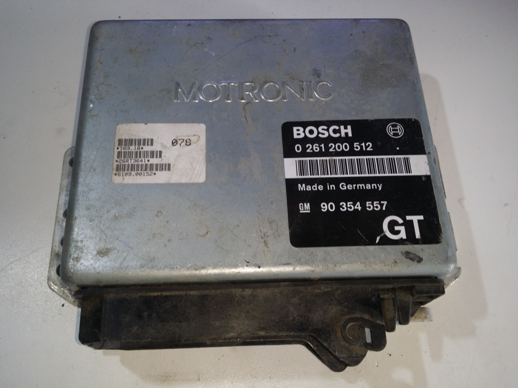 ECU Calculator motor Opel Omega 2.6 0261200512 M1.5