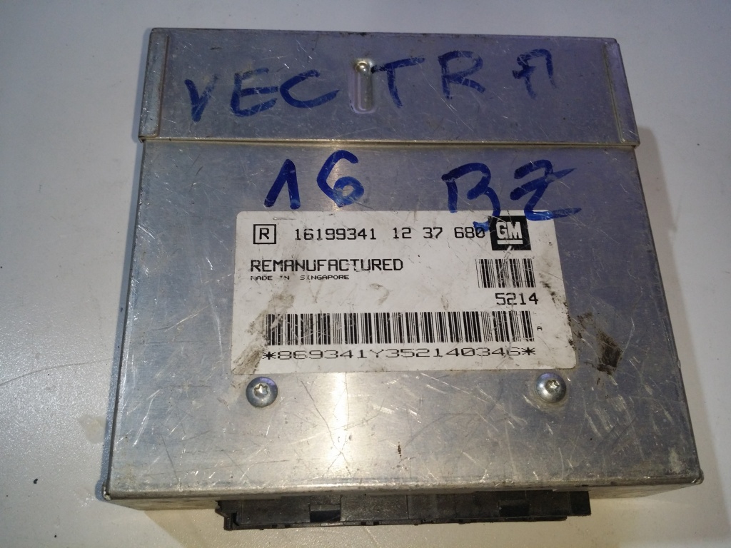 ECU Calculator motor Opel Vectra 16199341