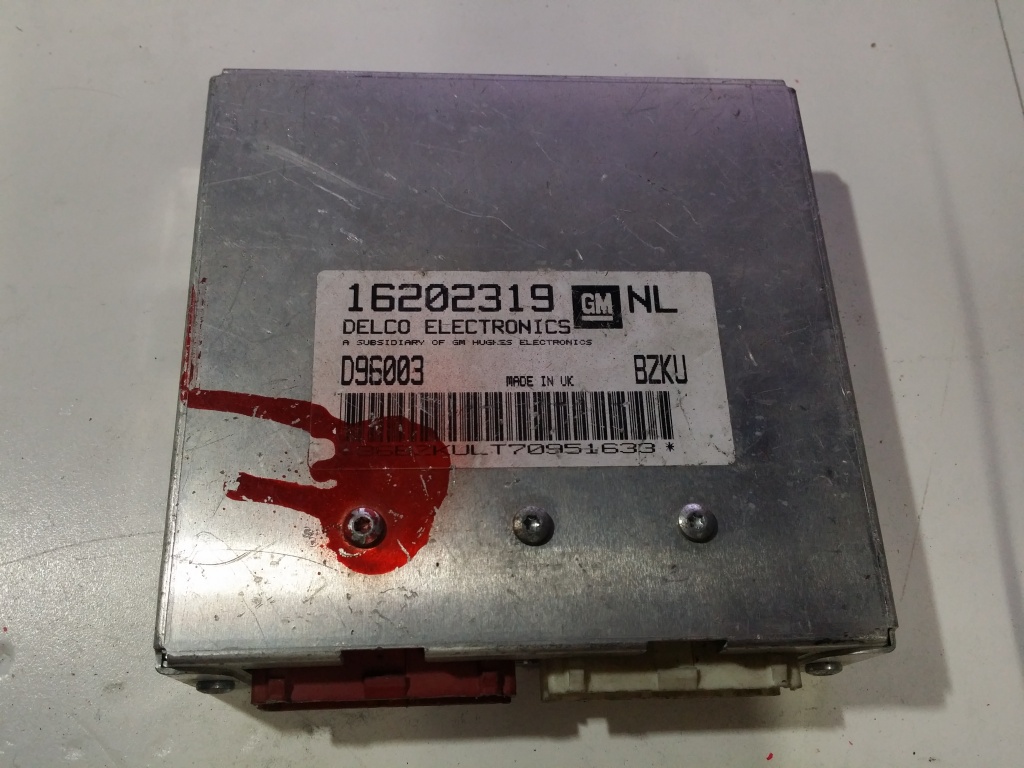 ECU Calculator motor Opel Vectra B 1.6 16202319 NL BZKU