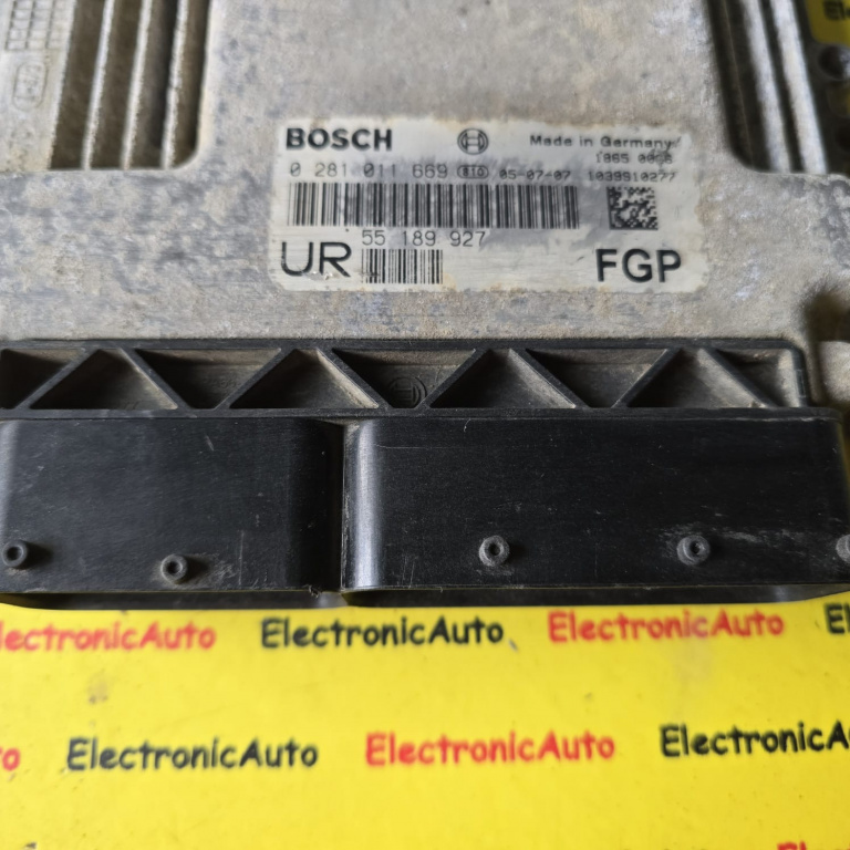 ECU Calculator motor Opel Zafira 1.9CDTI 0281011669, 55189927