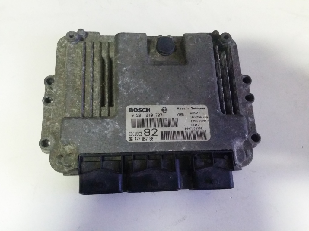 ECU Calculator motor Peugeot 206 0281010707