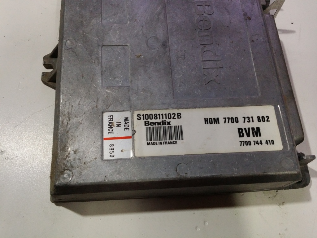 ECU Calculator motor Renault Laguna 2.0 HOM7700860316 Fenix3B