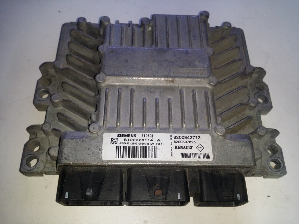 ECU Calculator motor Renault Megane 1.5DCI 8200843713 SID301