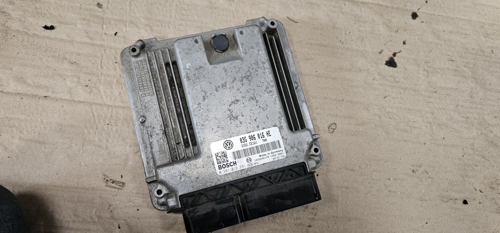 Ecu calculator motor Seat Toledo / Altea 2.0 TDI BKD 2004 2005 2006 2007