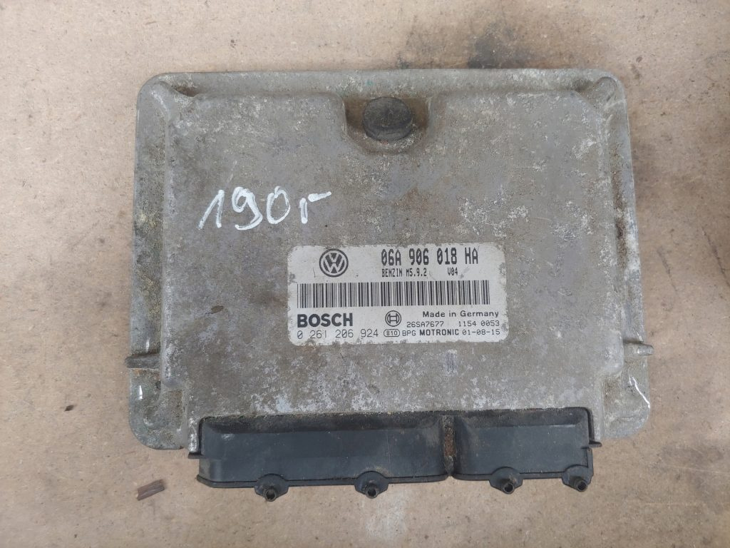 ECU Calculator motor Skoda Octavia, 06A906018HA, 0261206924,