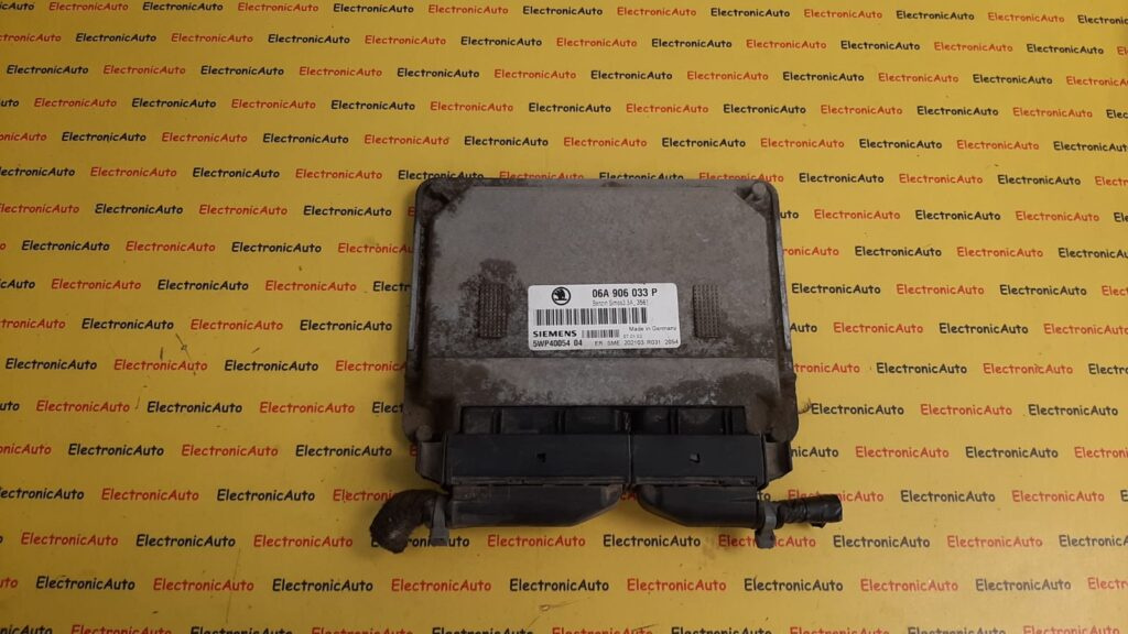 ECU Calculator motor Skoda Octavia 06A906033P, 5WP4005404