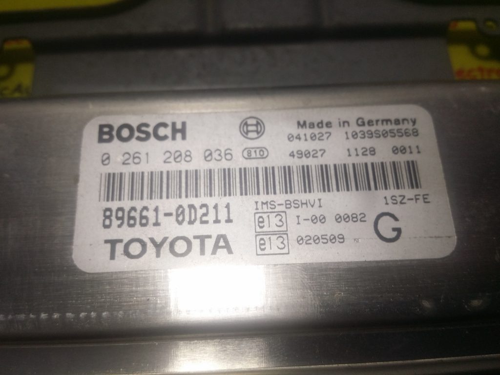 ECU Calculator motor Toyota Yaris 0261208036, 89661-0D211