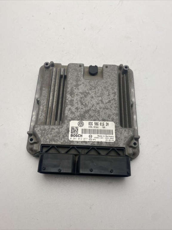 ECU Calculator motor vw GOLF 5, 03G906016DN, 0281012077,