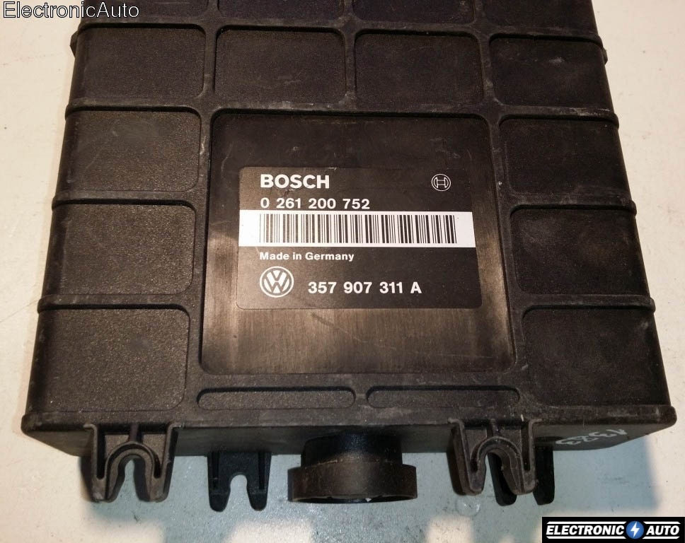 ECU Calculator motor VW Passat 1.8 357907311A 0261200752
