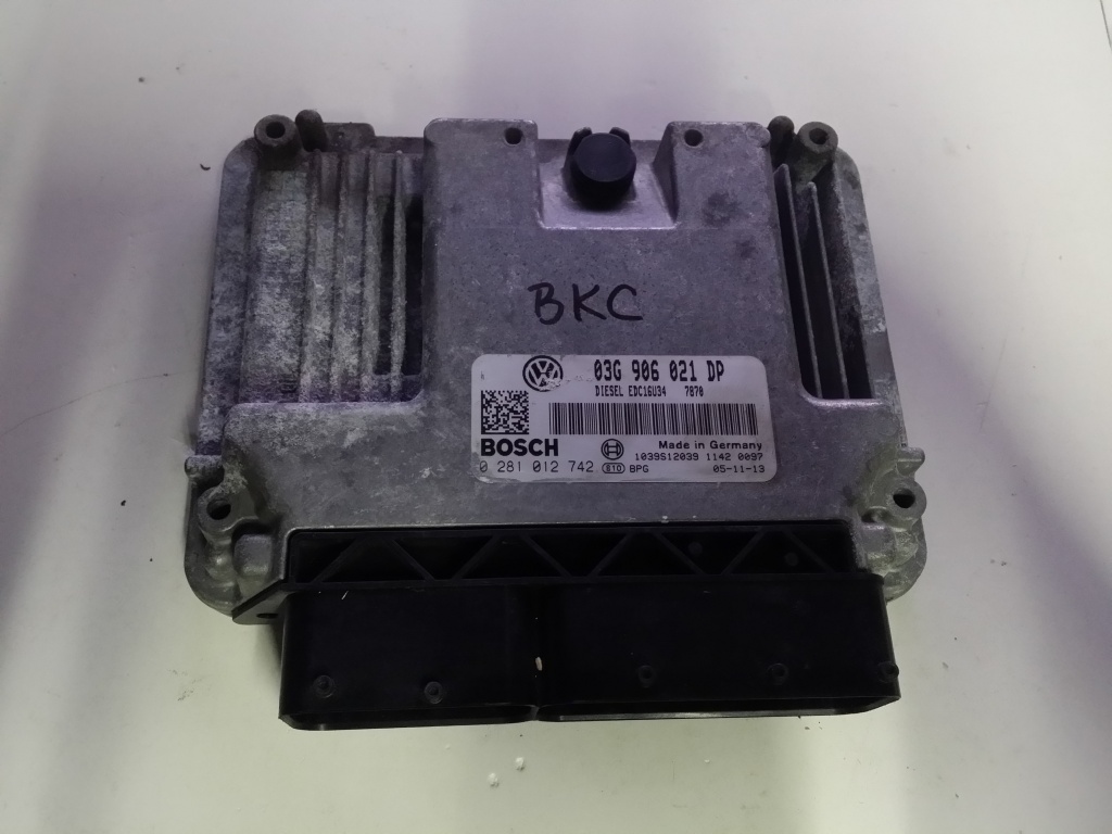 ECU Calculator motor VW Passat 1.9TDI 0281012742 BKC