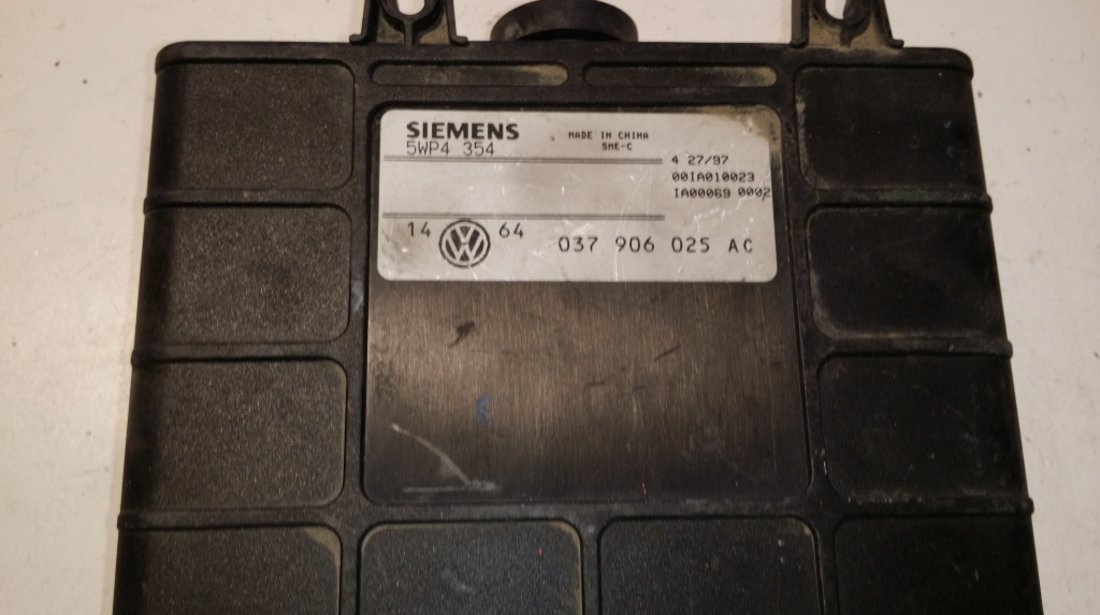 ECU Calculator motor VW Passat 2.0 037906025AC