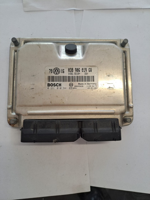 ECU Calculator motor VW Passat AWX - COD 038 906 019 GQ