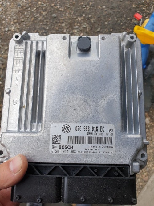 ECU Calculator motor VW T5 2.5 tdi 070906016EC 0281014893 EDC16U31 BNZ