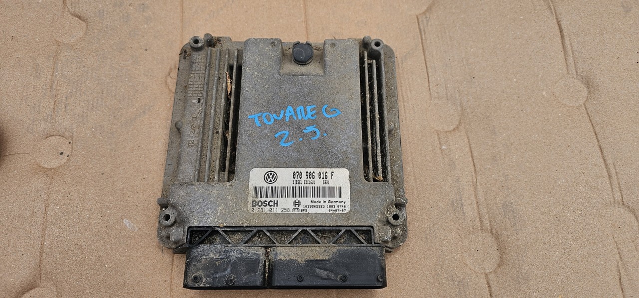 Ecu calculator motor Vw Touareg 7L 2.5 TDI BAC 2004 2005 2006 2007