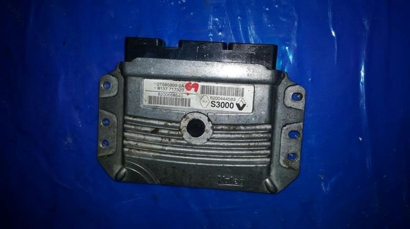 Ecu cod 21585899-2a renault trafic 2.0i 16v f4r820 117 cai