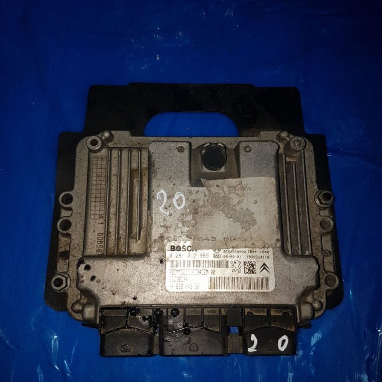 Ecu cod 9661204380 0281012985 peugeot 207 1.6 hdi