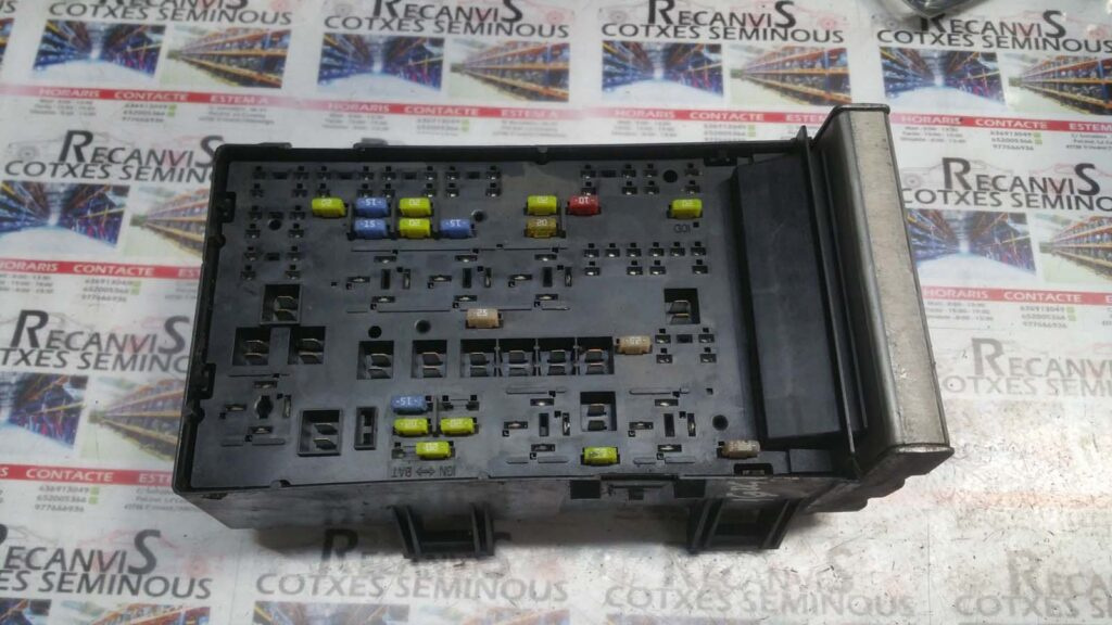 ECU + Panou sigurante CHRYSLER VOYAGER 4 05144580AB / 05144580ABA05144580AB / 05144580ABA