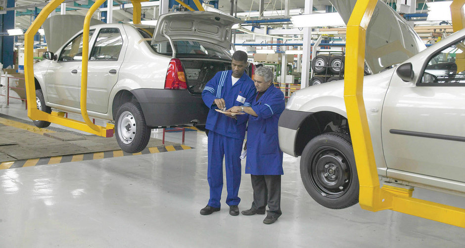 Editorial: Dacia incepe sa-si stranga jucariile din Romania Editorial: Dacia incepe sa-si stranga jucariile din Romania