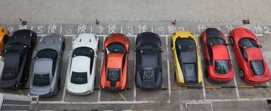 Efectul unei curse ilegale: 12 supercaruri confiscate de politie Efectul unei curse ilegale: 12 supercaruri confiscate de politie