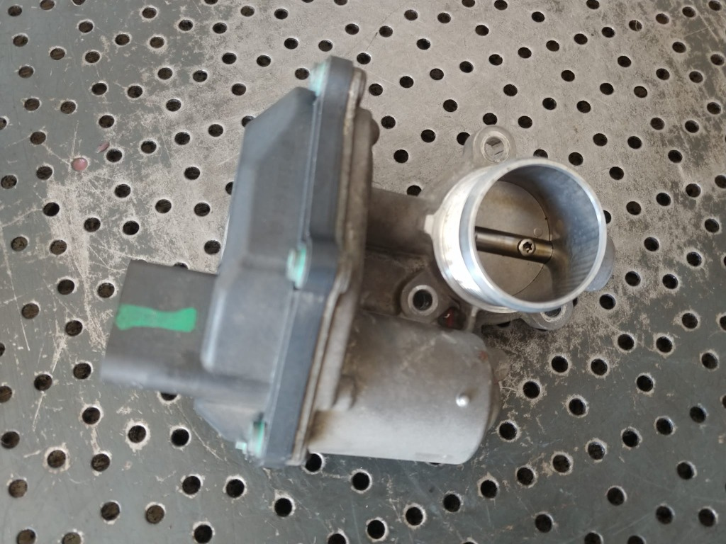 Egr 1.6 tdi 2.0 tdi vw touran 5t1 polo 6r golf 7 audi a3 8v seat leon skoda octavia 3 04l131501m