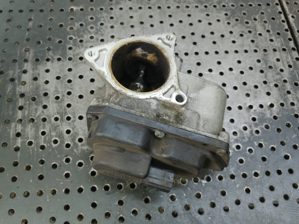 Egr 2.0 crd bwd dodge caliber 03g131501