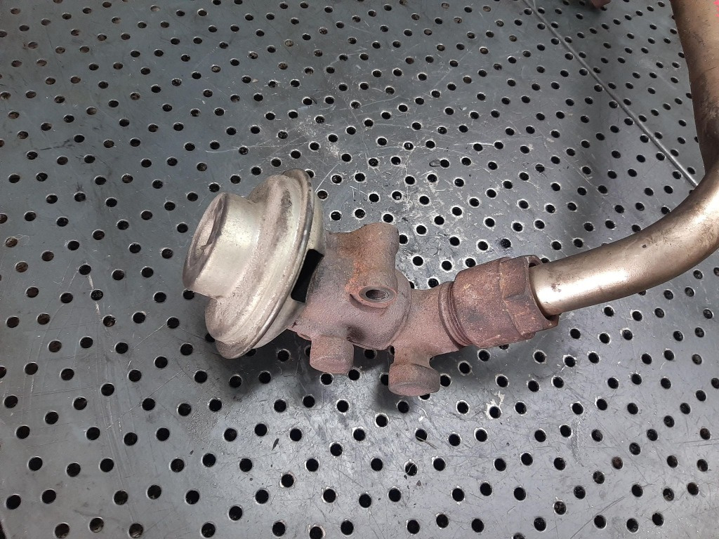 Egr 2.2 d 3c-te toyota picnic xm1 1997-2001 25620-64210