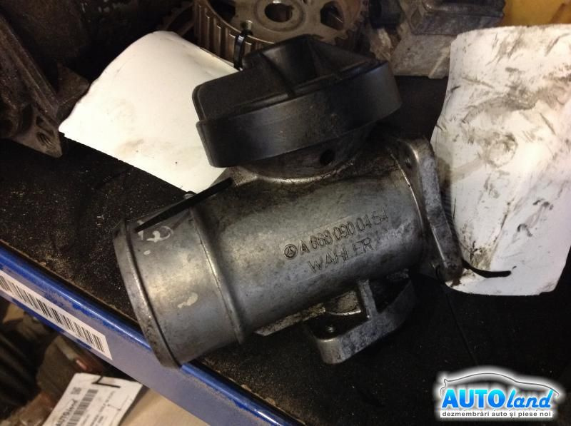 EGR A6680900454 1.7 CDI Mercedes-Benz VANEO 414 2002