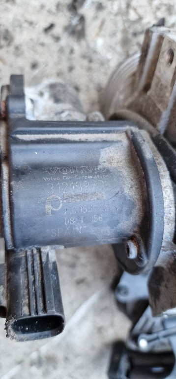 EGR cu Racitor Gaze Volvo XC60 XC90 2.4D Euro 4 cod 31219873