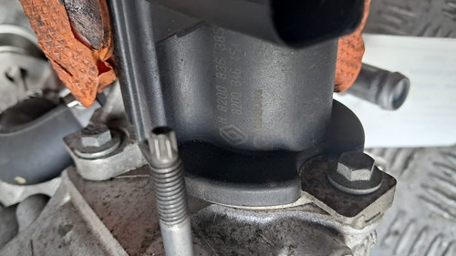 EGR Nissan Qashqai j10 1.5 DCI cod motor k9k transmisie manuala 6+1 an 2012 cod 8200836385