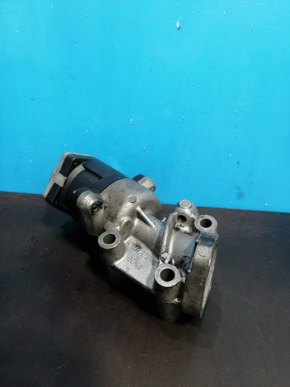 EGR Peugeot 607 2.7 HDI 4R8090475AC