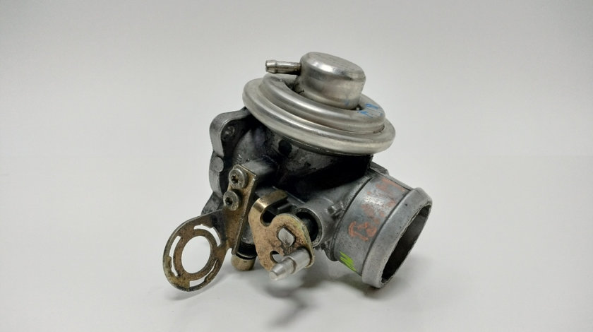 EGR SKODA OCTAVIA [ 1959 - 1971 ] OEM 038131501E