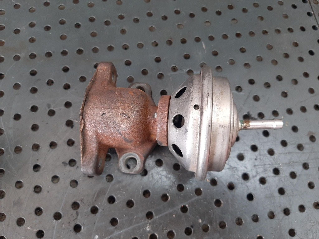 Egr vw passat b5 audi a4 b5 1.9 tdi 028131501e
