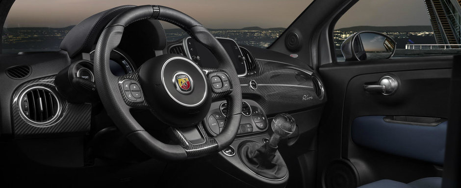 El este cel mai sofisticat Abarth de pana acum. Vezi aici ce-i cu atata mahon si fibra de carbon El este cel mai sofisticat Abarth de pana acum. Vezi aici ce-i cu atata mahon si fibra de carbon