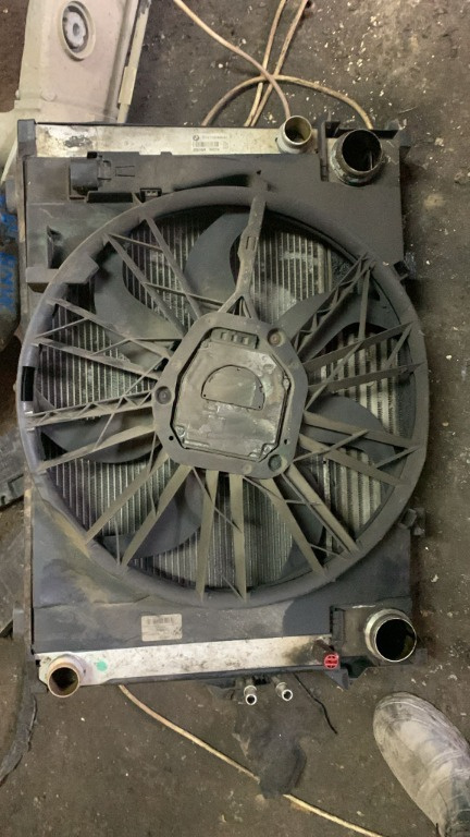 Electro ventilator BMW seria 5 525 E60 motor 2.5 diesel cutie manuala