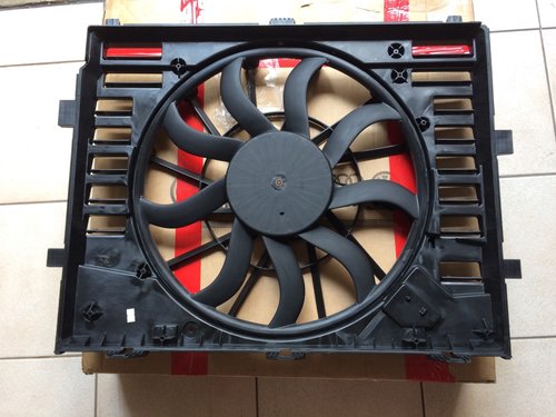 Electro Ventilator Cayenne 3.0 Tdi ( dupa 2011 )  7P0121207A / 95810606112  Nou