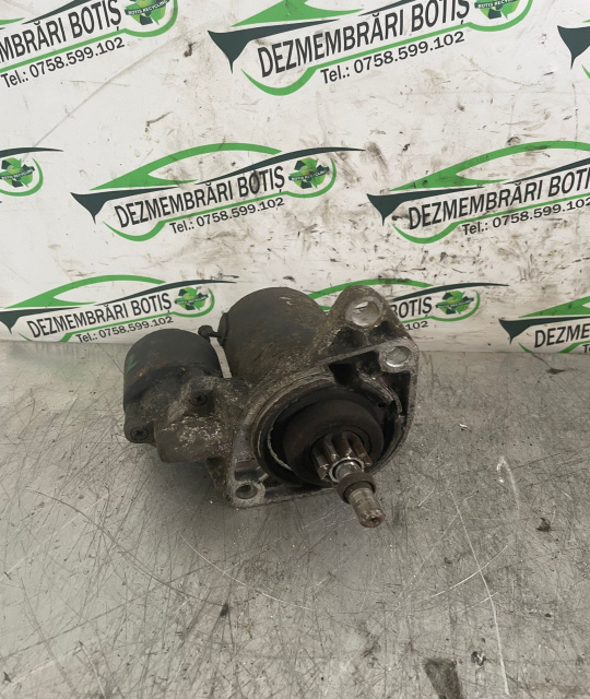 Electromotor 005 821 499 Volkswagen VW Golf 3 [1991 - 1998] wagon 1.6 MT (100 hp)