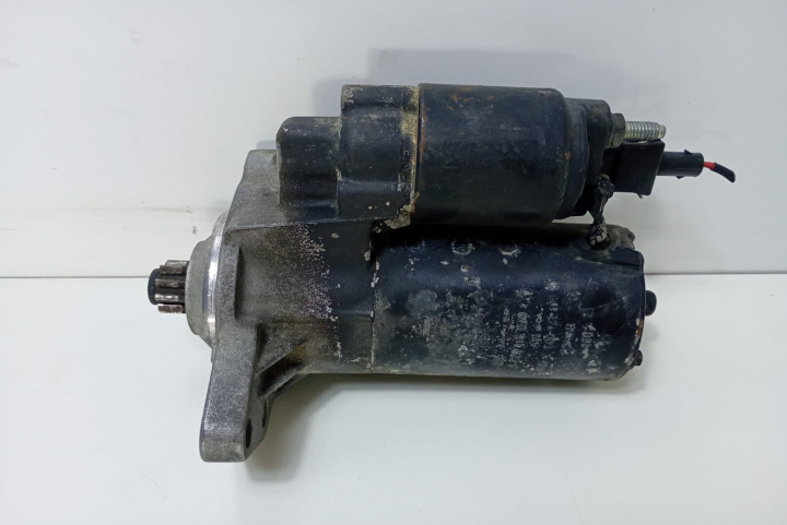 Electromotor 020911023F Audi A3 8L [face