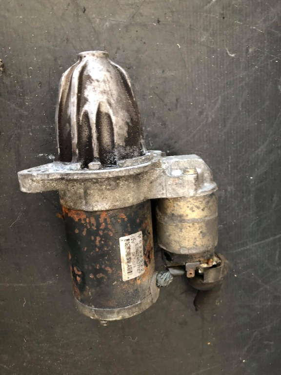 Electromotor 1.1 b mitsubishi colt 4 m000t45271zt mr994922