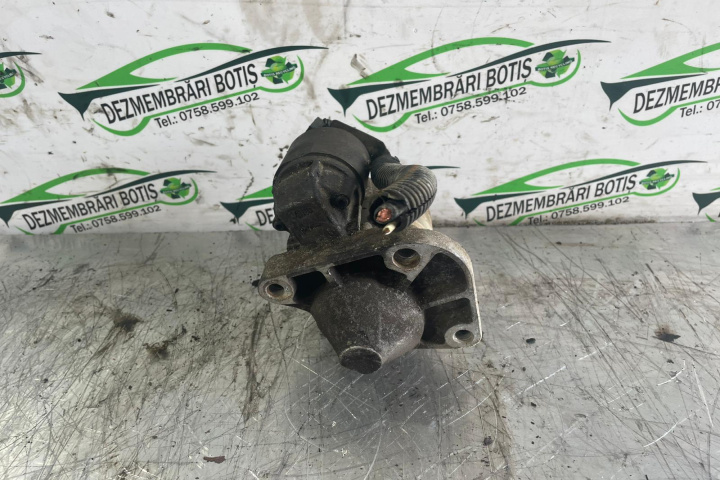 Electromotor 105 119F 104 674 Renault Megane [facelift] [1999 - 2003] wagon 1.6 MT (107 hp)