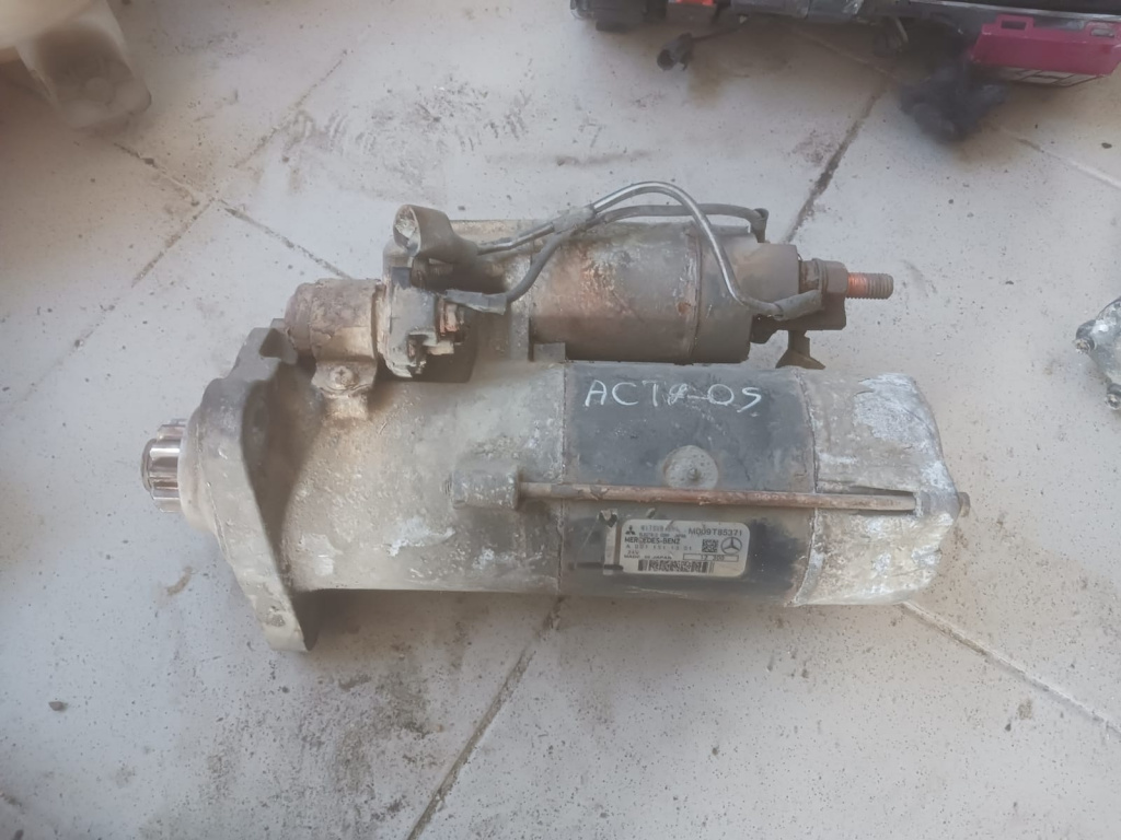 Electromotor a0071511301 Mercedes-Benz Actros MP4 generatia [2011 - 2019]