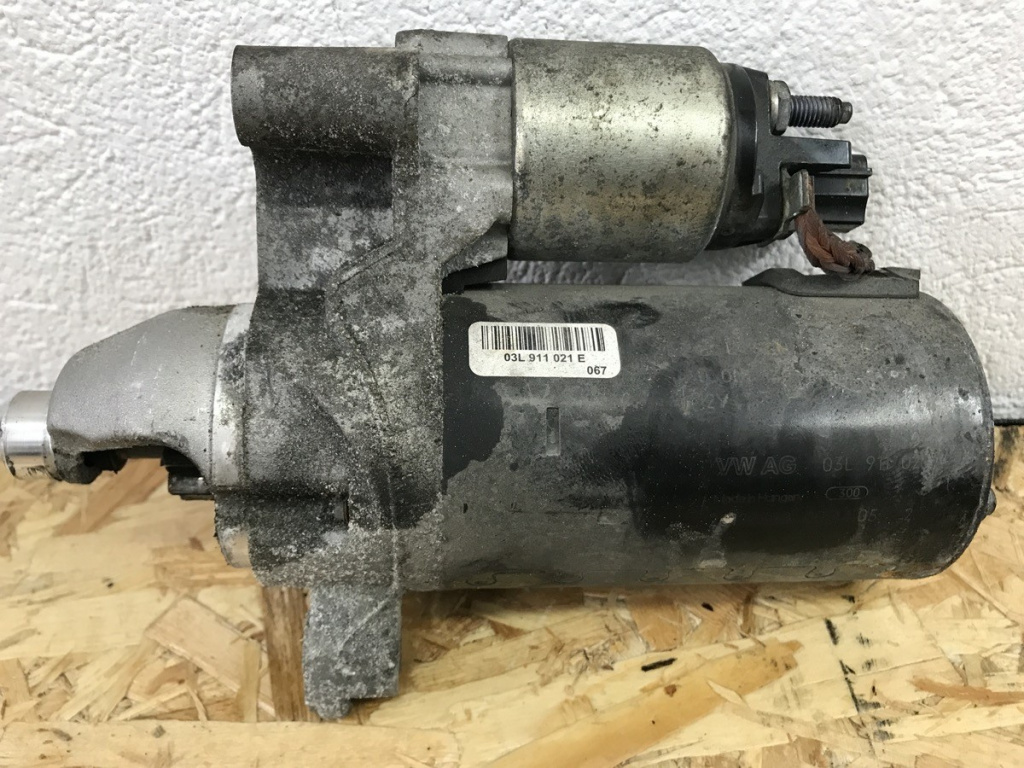 Electromotor Audi A4 Av. 2.0 TDI 2013 alb combi 2013 (03L911021E)