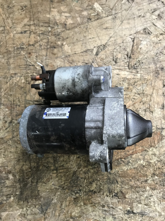 Electromotor Dacia Sandero 0.9 Tce, Manual hatchback 2014 (233000779)