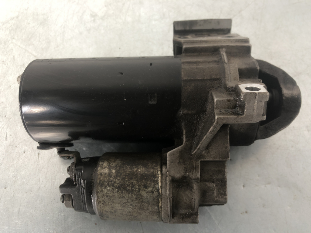 Electromotor demaror BMW Seria E87 120d Manual 2011 sedan 2011 (001148010)