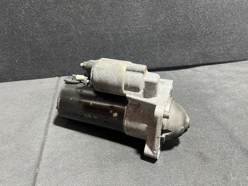 Electromotor demaror VOLVO XC60 2.4 D5 Momentum 4x4 , Automat sedan 2009 (30724473)